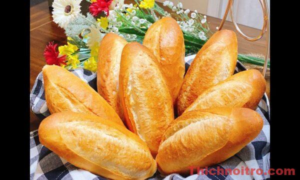 Cách làm mềm bánh mì thơm ngon như mới ra lò