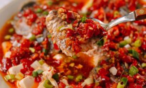 Cuối tuần làm ngay món cá hấp cay ngon tuyệt cú mèo để đãi cả nhà!