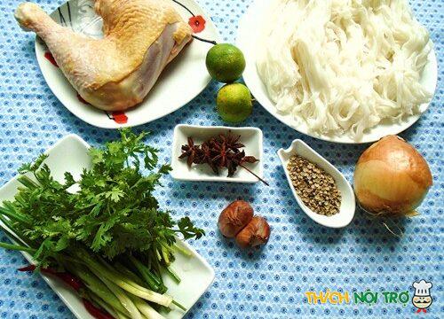 Bữa sáng tràn đầy năng lượng với món phở gà ngon ngất ngây!