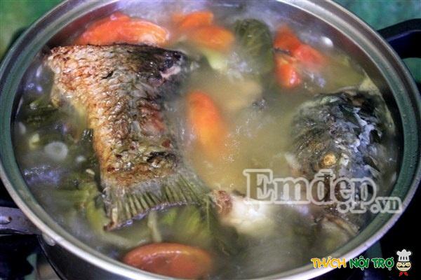 Cách làm món canh cá nấu dưa cải chua cho bữa cơm tối thêm ngon miệng!