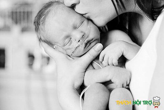 Cảnh báo nguy cơ sinh non khi mẹ bầu dùng đồ nhựa vô tội vạ !
