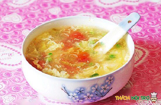 Đơn giản mà ngon miệng với món canh trứng cà chua quen thuộc, dân dã!