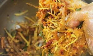 Top 5+ quán bánh tráng trộn ngon ở Sài Gòn