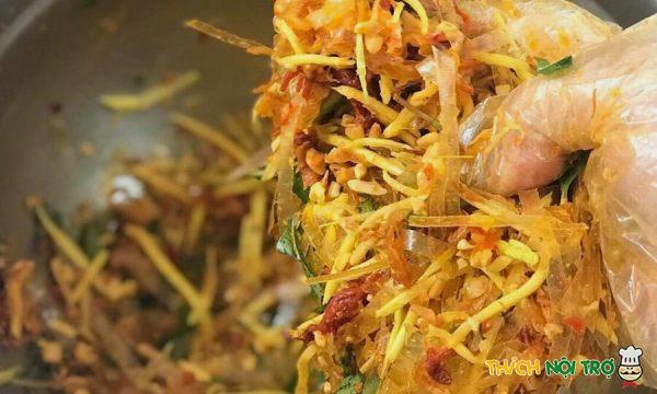 Top 5+ quán bánh tráng trộn ngon ở Sài Gòn